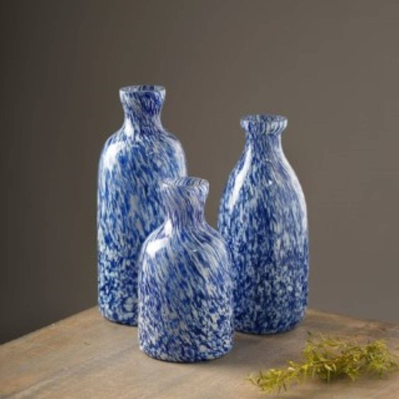 White-&-Blue-Splutter-Glass-Vase,-Small-Vases